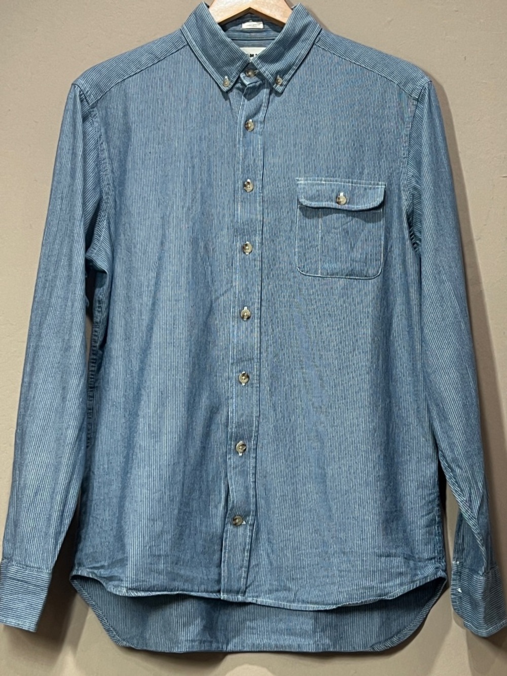 Taylor Stitch The Jack Shirt blue white  stripe chambray men’s size 40 (Medium)